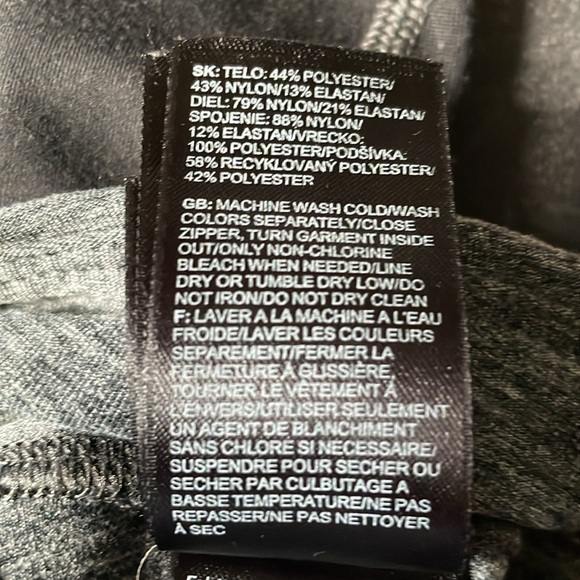 Leggings. The North Face FlashDry black & gray leggings. Large. Nice condition. - Picture 8 of 8